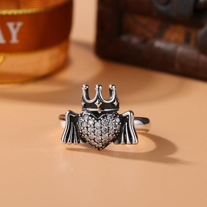 Women's Vintage Heart Wings Sterling Silver Ring - Trendha