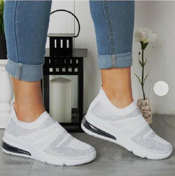 Hot Rhinestone Sports Breathable Mesh Soft Bottom Lightweight Running Shoes - Trendha
