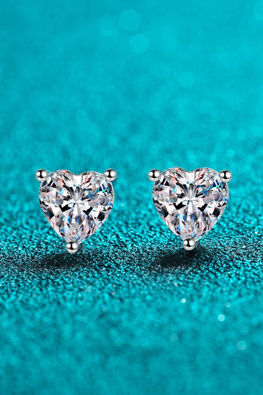 2 Carat Moissanite Heart-Shaped Stud Earrings - Trendha