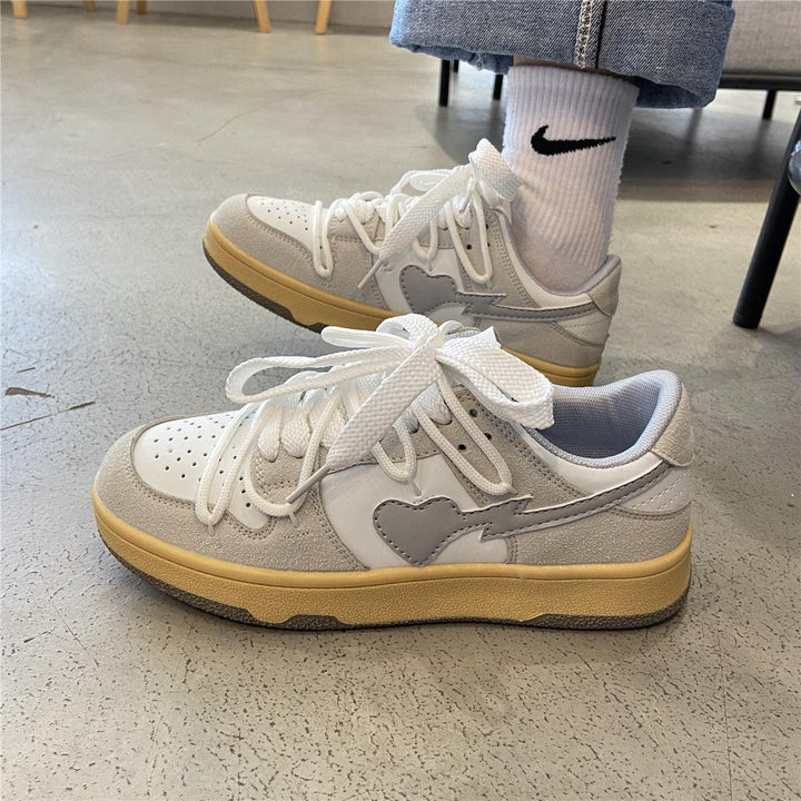 Retro Women's Casual Comfortable Love Sneakers - Trendha