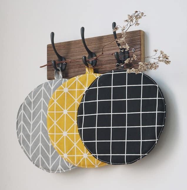 Thick Cotton Oven Cloth with Geometric Print - Trendha