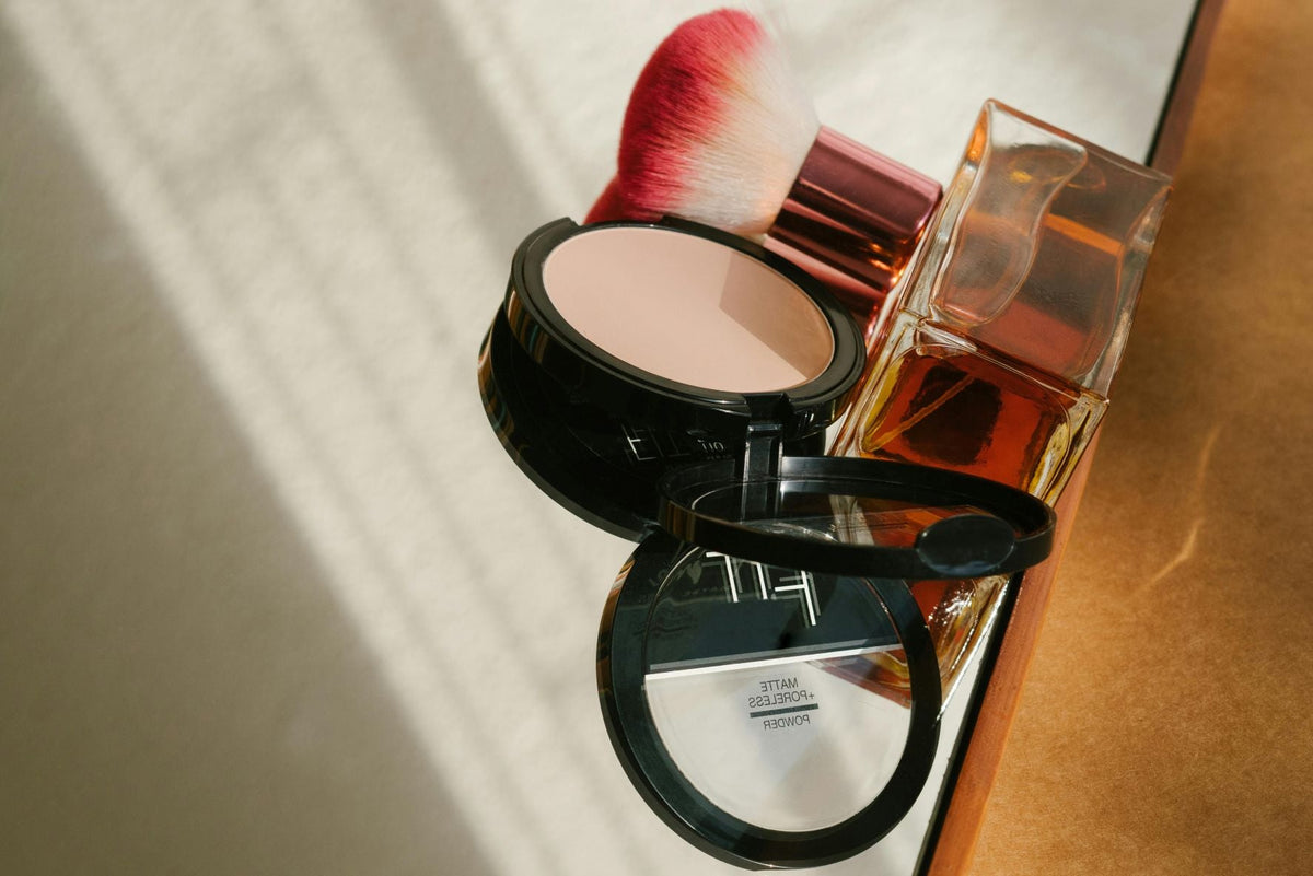 How to Take Care of Your Makeup Products to Avoid Skin Allergies and Breakouts?