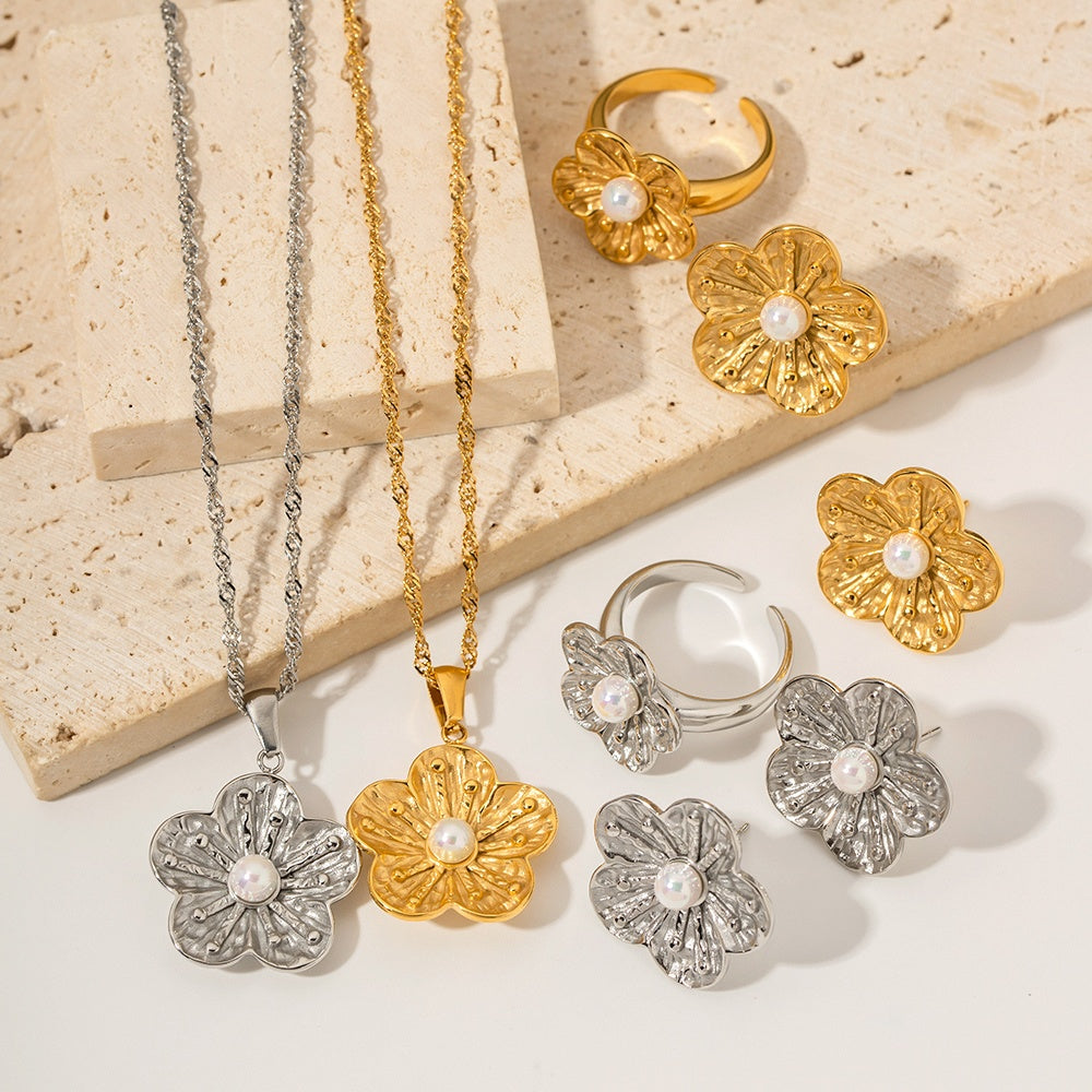 Retro Flower Jewelry: Necklace, Earrings or Ring
