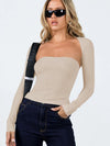 Color: Apricot