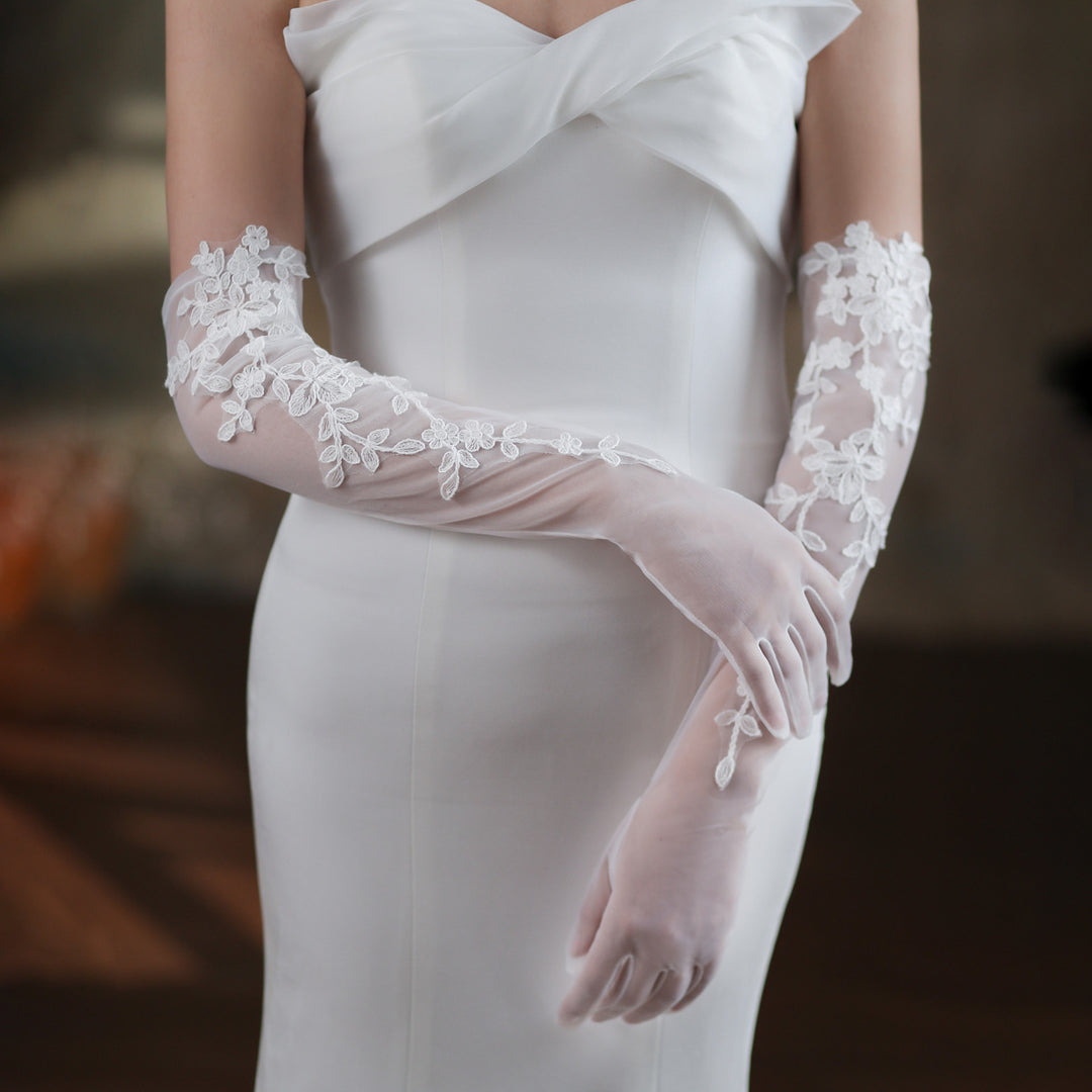 Elegant White Lace Wedding Dress Dinner Mesh Gloves