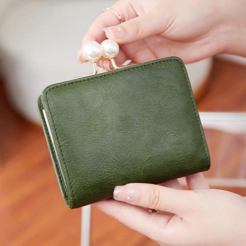 Compact Retro Pearl Wallet - High Capacity PU Leather Wallet