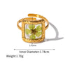 Shape, flower color: Square, green
