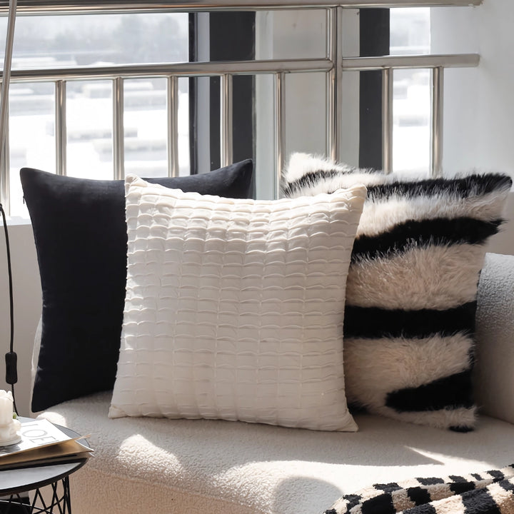 Italian Minimalist Black and White Cushion Cover – Soft Luxury Pillowcase