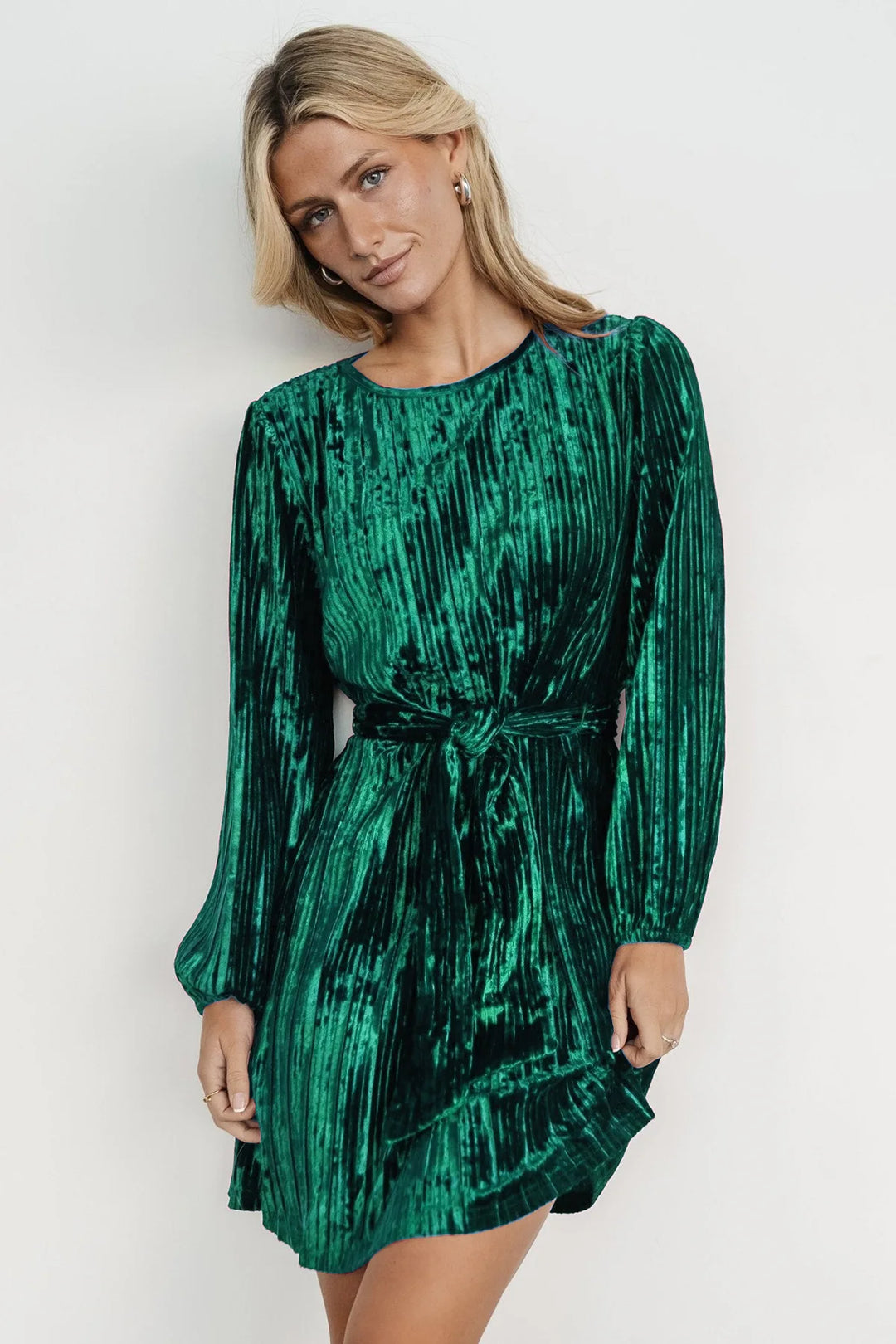 Elegant Velvet Long-Sleeved Dress