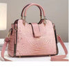 Color: Pink