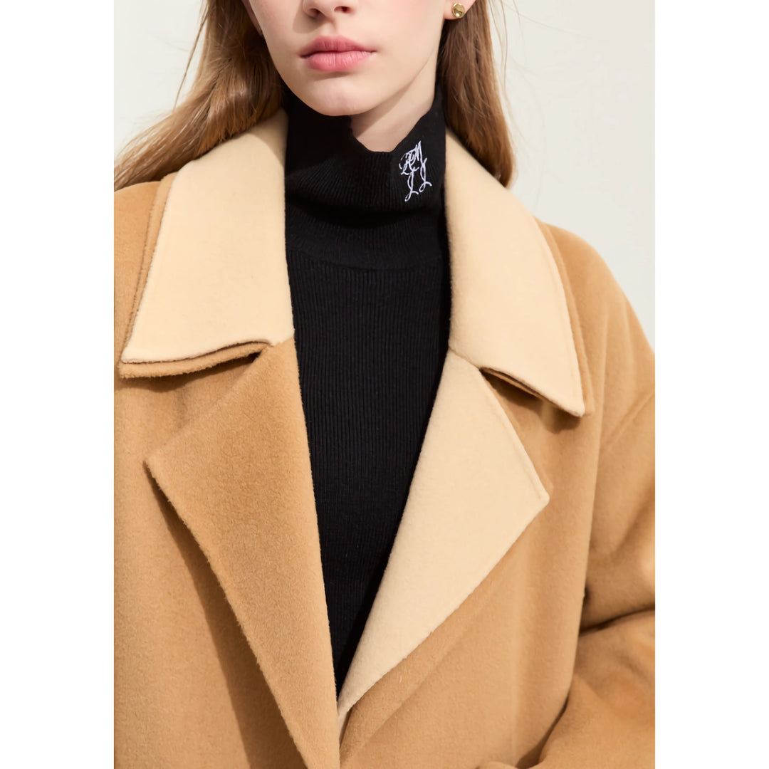 Minimalist Women’s Wool Coat with Contrast Stitching