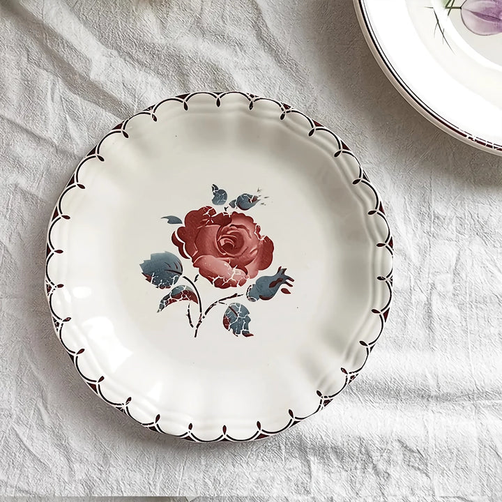 Retro Rose Ceramic Dinnerware – Elegant Floral Dessert and Snack Plate for Afternoon Tea and Home Dining