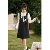 Color: Black dress