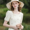 Color: Light yellow