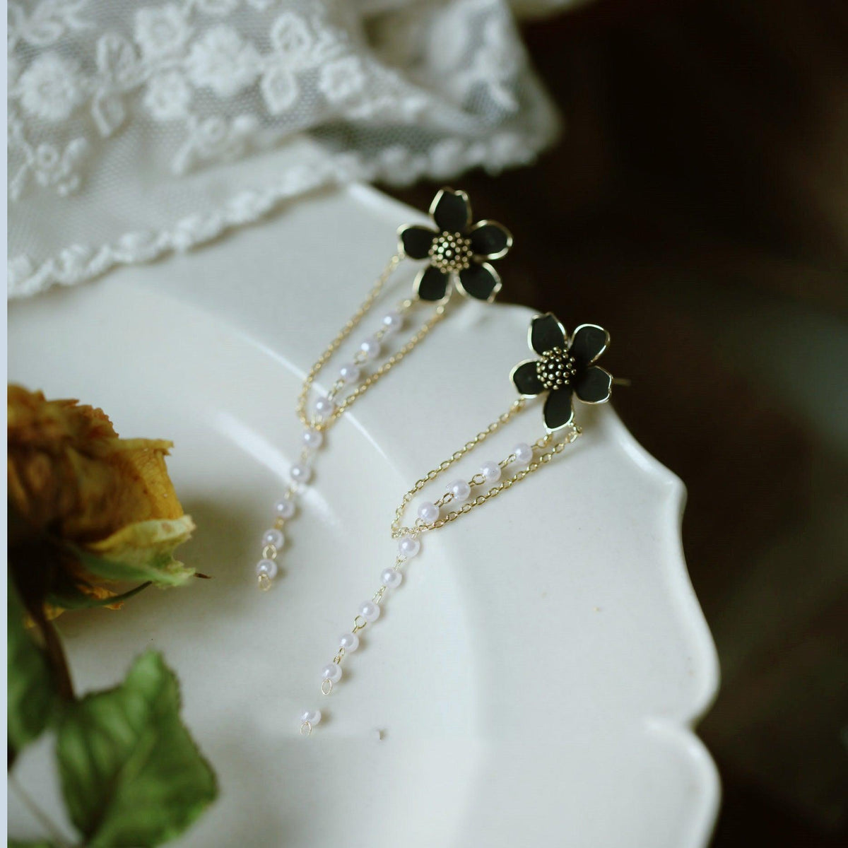 Black Camellia Tassel 925 Silver Needle Earrings - Trendha