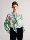 Color: Light Green