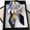 color: blue white