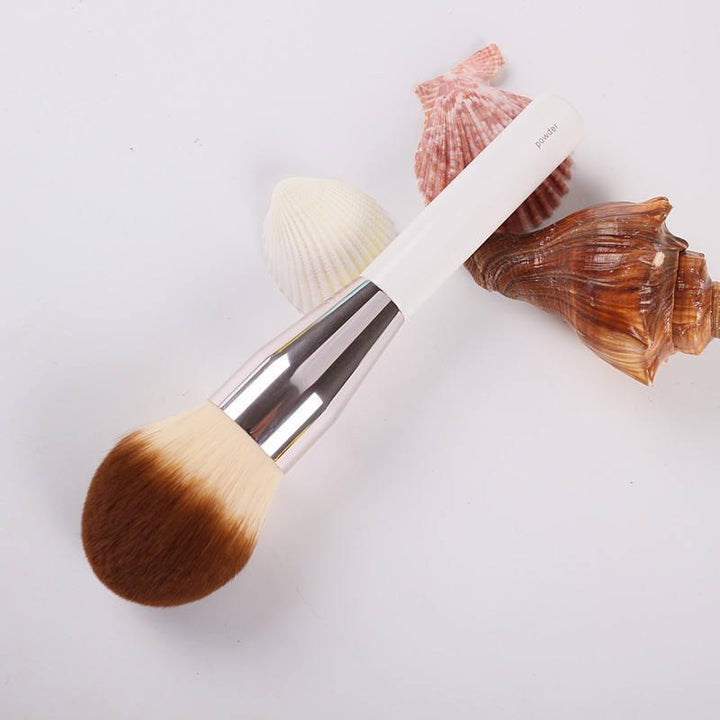 Luxurious Precision Powder and Foundation Brush