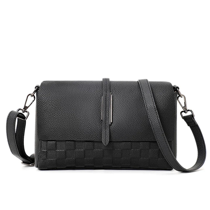 Elegant Black Cowhide Woven Shoulder Bag – Fashionable Handbag with Unique Woven Design