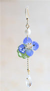 style: Ear hook