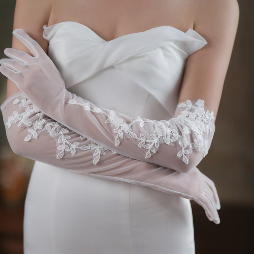 Elegant White Lace Wedding Dress Dinner Mesh Gloves