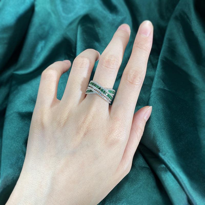 Fashion Emerald Row Love Interwoven Ring - Trendha
