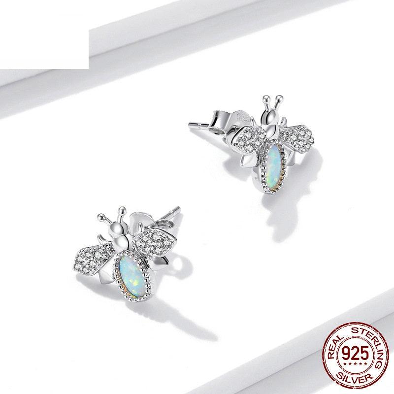 Little Bee Ear Studs European And American Trend White Gold Plated Insect Earrings - Trendha