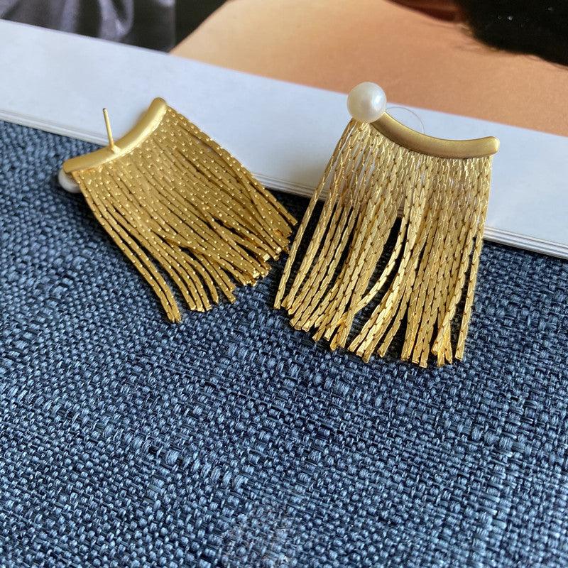 Metal Tassel Chain Freshwater Pearl Stud - Trendha