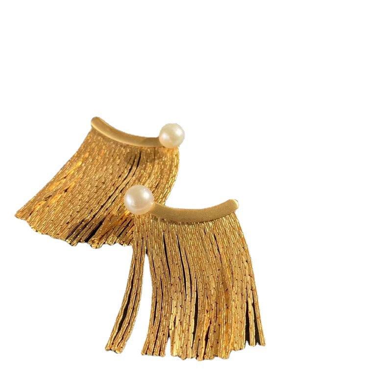 Metal Tassel Chain Freshwater Pearl Stud - Trendha