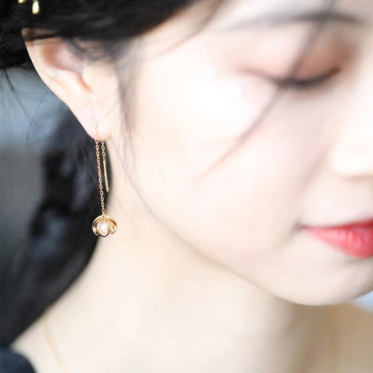 Mid Length Tassel Lily Of The Valley Pearl Earrings - Trendha