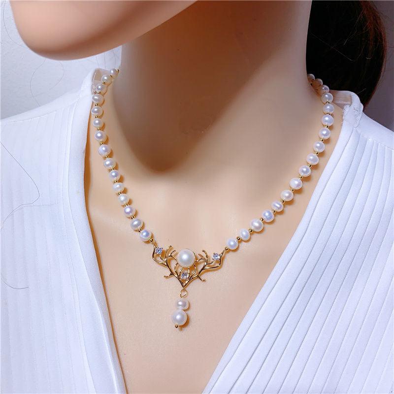Natural Freshwater Pearl Deer Horn Necklace - Trendha