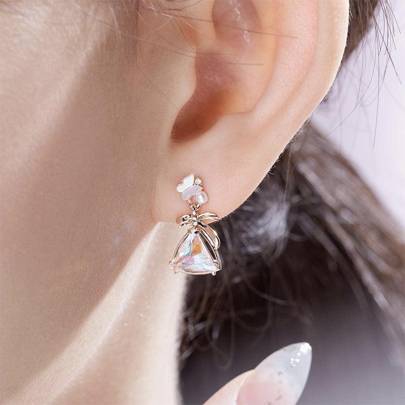 New White Shellfish Butterfly Earrings - Trendha