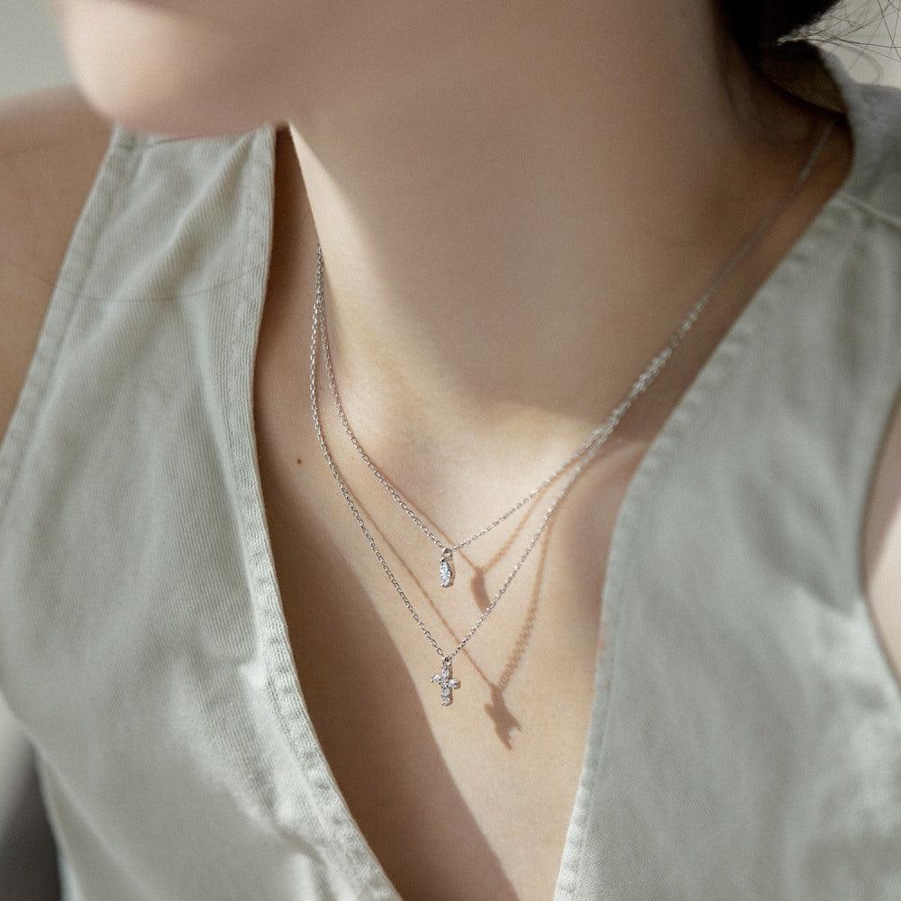 S925 Sterling Silver Diamond Cross Necklace