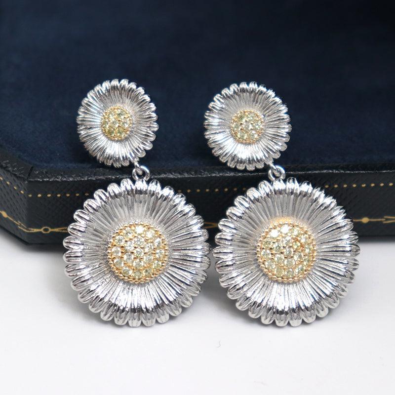 Small Daisy Earrings With Fine Two-color Drawing Process - Trendha