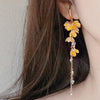 style: One ear hook