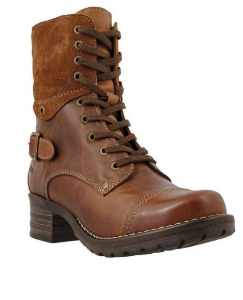 Size and product reference for Square heel lace-up Martin boots
