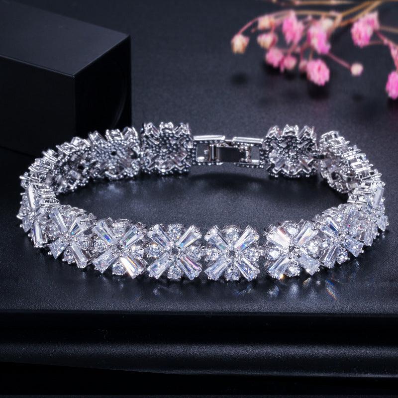 Women's Fashion Simple Copper Zircon Bracelet - Trendha