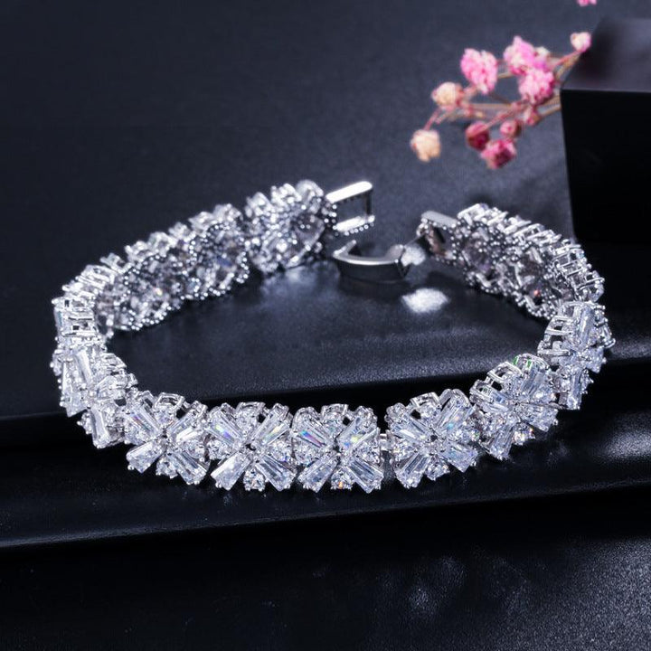 Women's Fashion Simple Copper Zircon Bracelet - Trendha