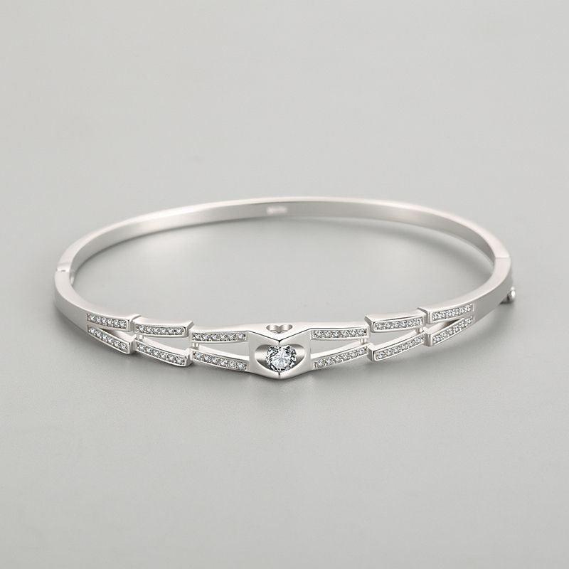 Women's Light Luxury Niche Love Center Diamond Silver Bracelet - Trendha