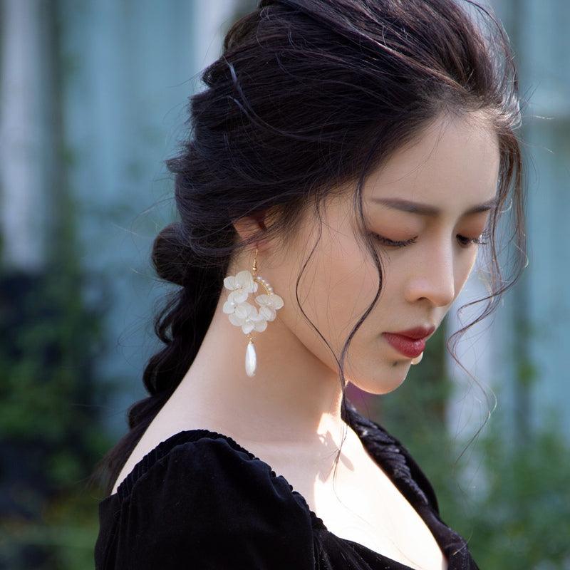 Women's Temperament Fashion Eternal Flower Earrings - Trendha