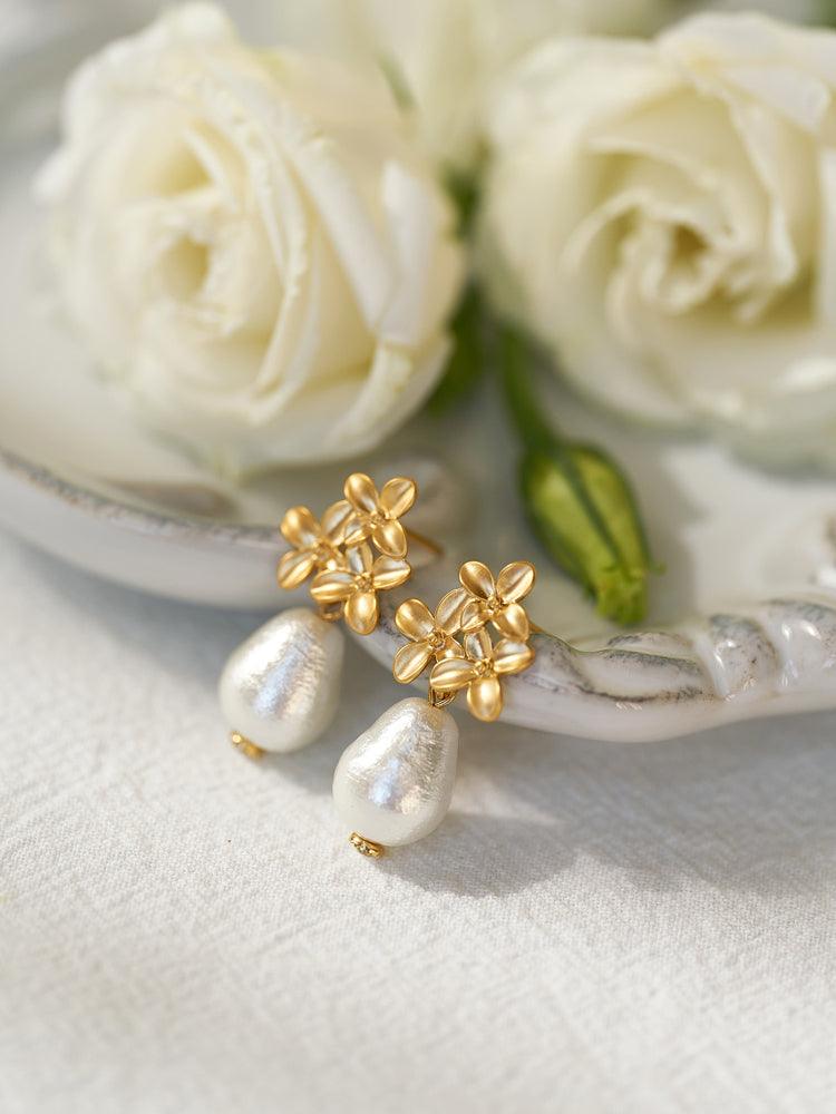 Women's Three Small Flower Earrings - Trendha