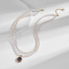 style: Pearl necklace