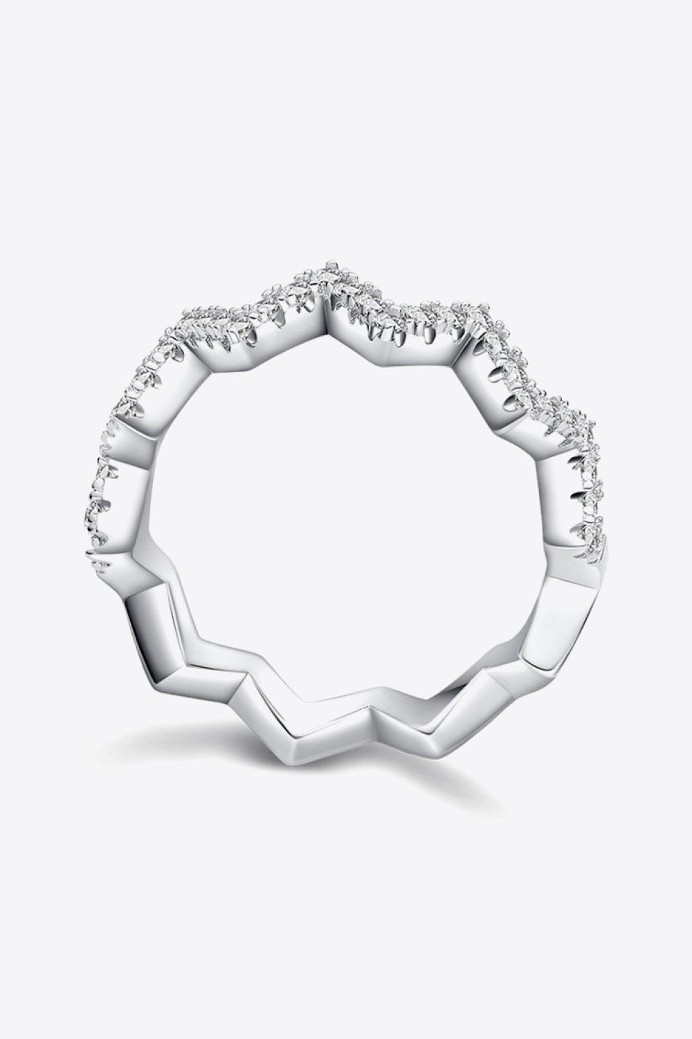 Moissanite Wavy Band Ring - Trendha