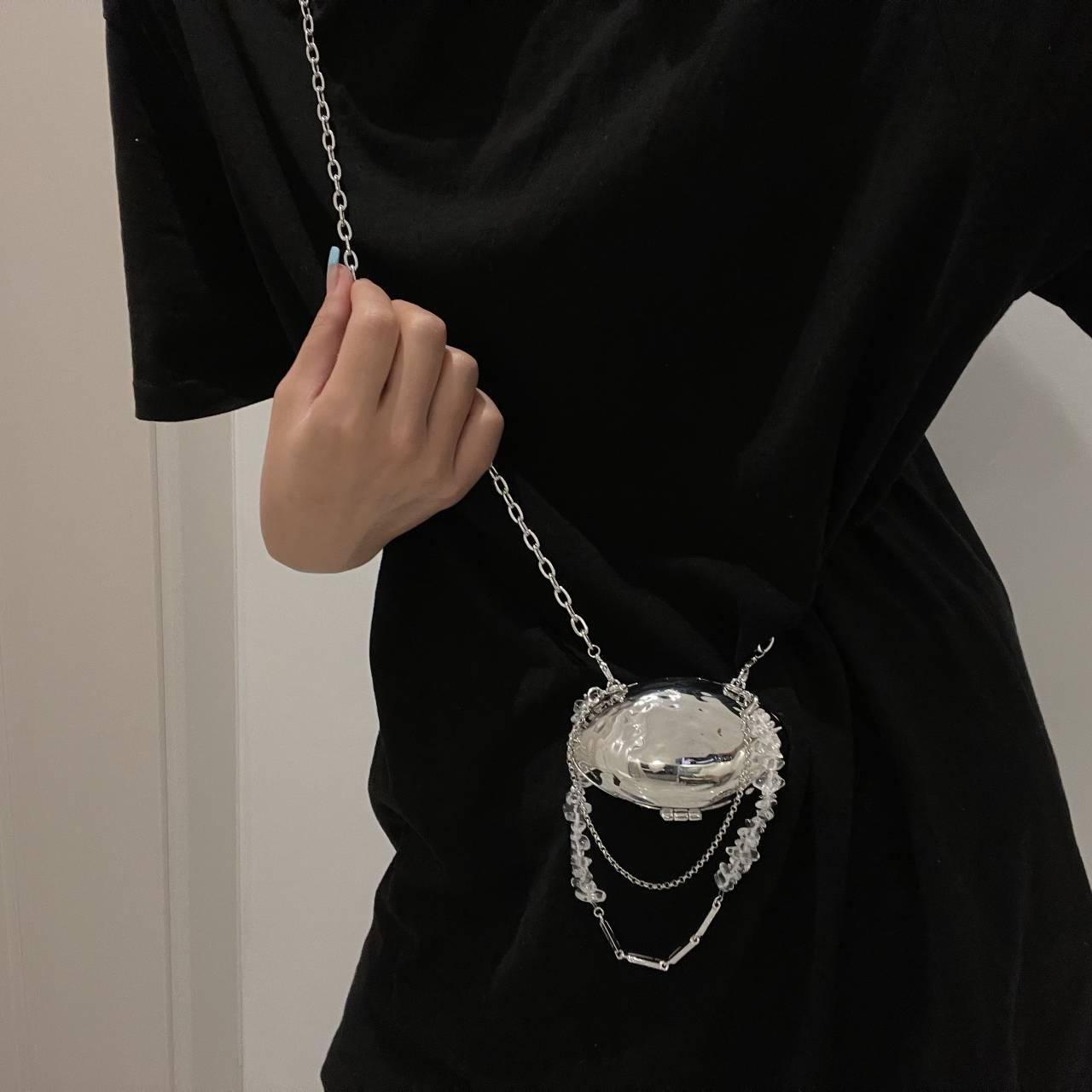 Shell Bag With Silver Metal Accessories - Trendha