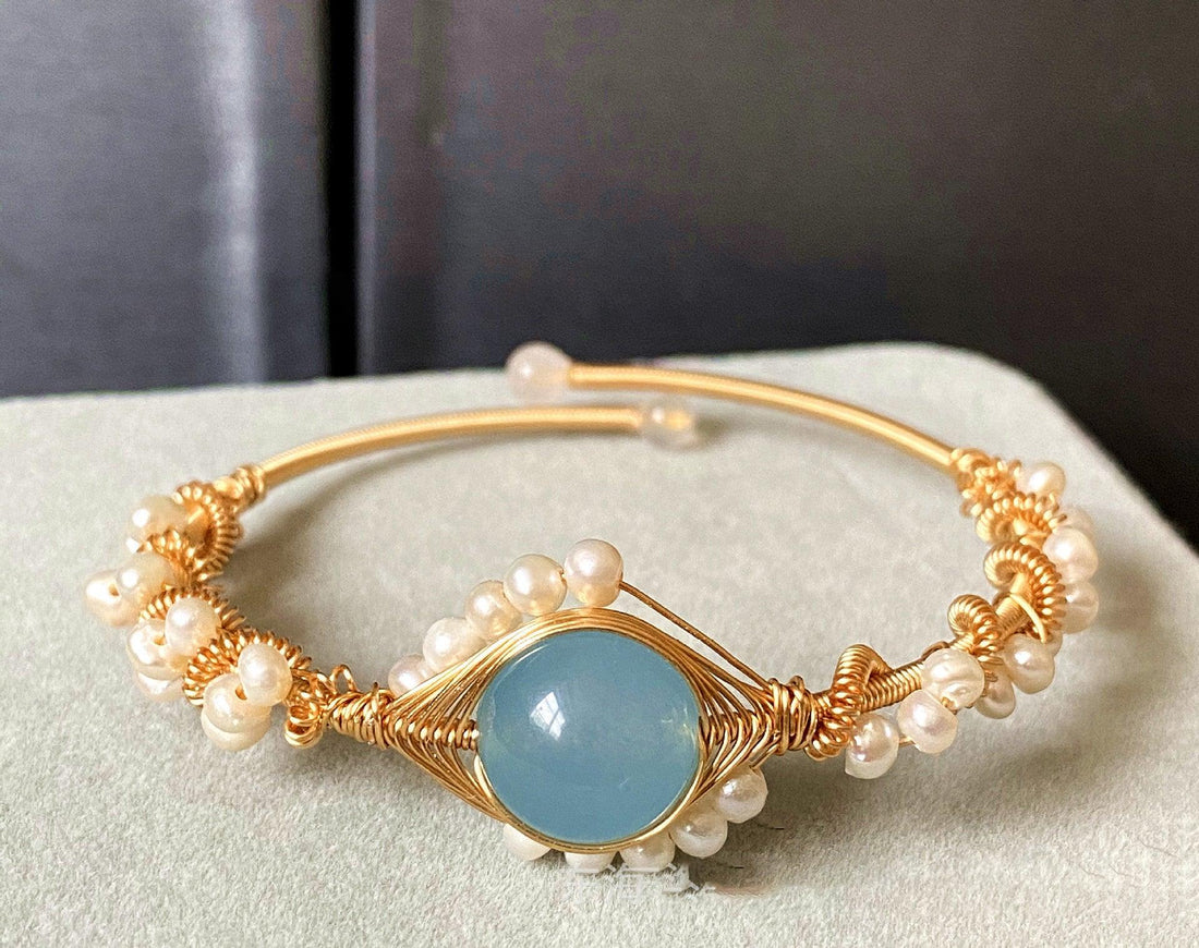 Blue-Accent Pearl Bracelet