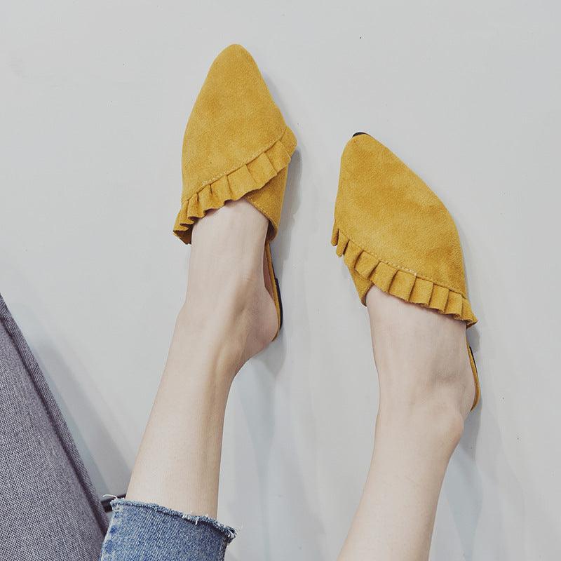 Fashion-forward wear sandals without heels and pointed toes - Trendha