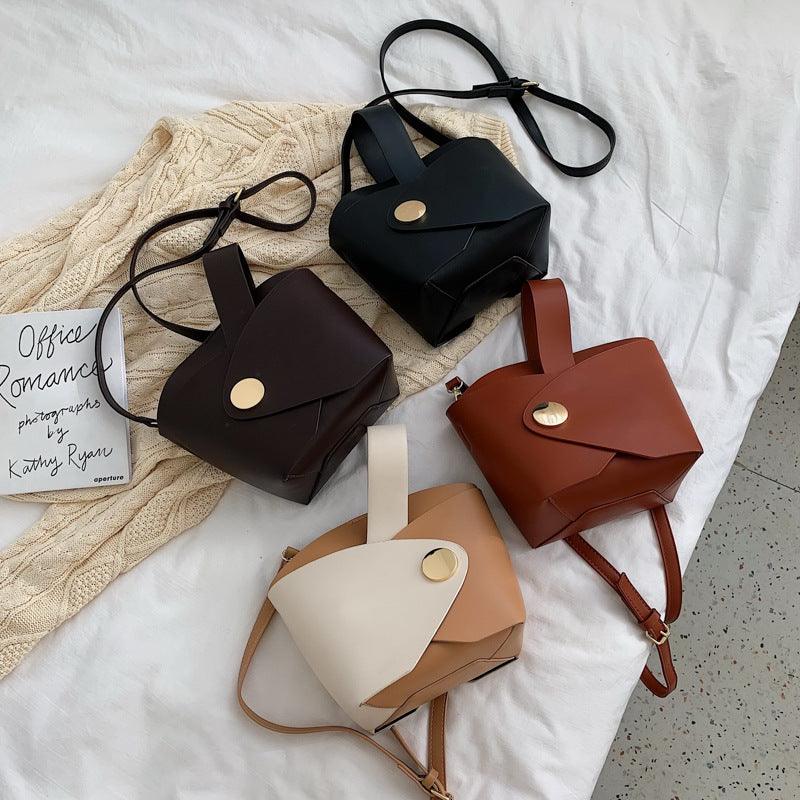 Solid color shoulder bag - Trendha