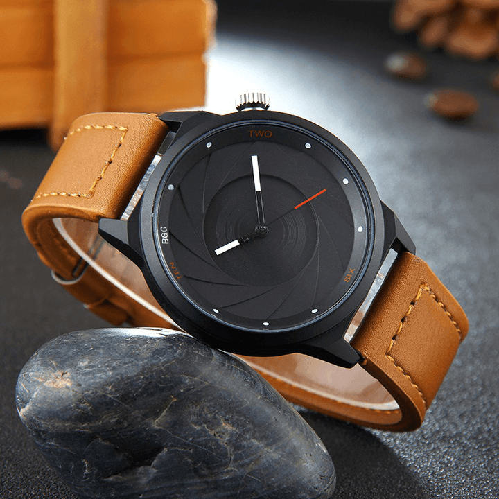 Creative Men Leather Strap Simple Back Aperture Pattern Dial White Needle Quartz Watch - Trendha