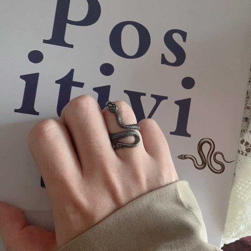 Trendy Masculine Dark Punk Women's Ring - Trendha