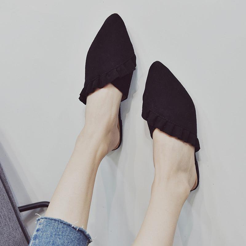 Fashion-forward wear sandals without heels and pointed toes - Trendha